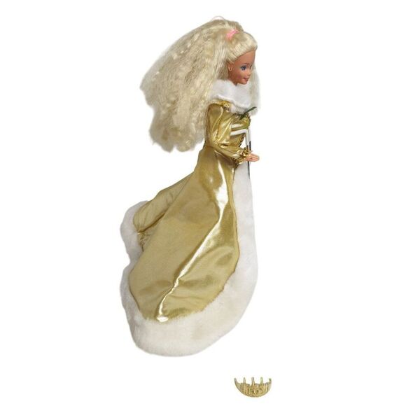 Vintage Barbie 1994 Holiday Doll In Gold With White Fur Trim & Accessories - Picture 4 of 5